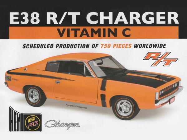 1:18 CLASSIC CARLECTABLES Chrysler E38 R/T Chargeur 1971 Bathurst