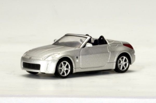 1:64 AUTOart Nissan Fairlady Z Roadster Diamond Silver Diecast Model
