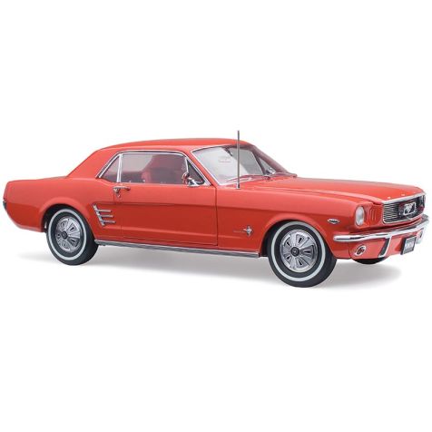 1:18 Classic Carlectables 1966 Pony Mustang 