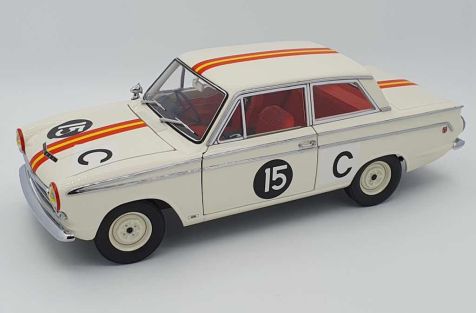1964 1:18 Classic Carlectables Bathurst Winning Ford Cortina GT #15C Jane/Reynolds