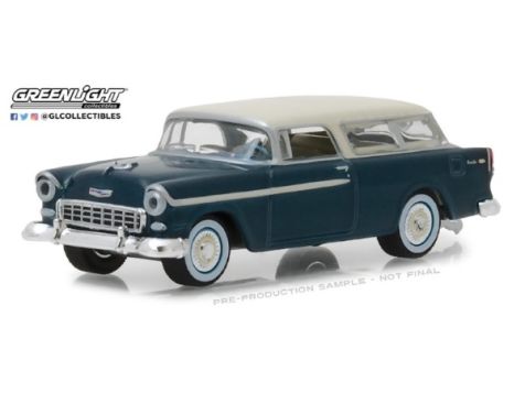 1:64 Greenlight 1955 Chevrolet Nomad Wagon Glacier Blue/Shoreline Beige- Estate Wagons