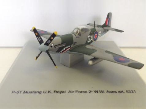 1:100 Collection Armour P-51 Mustang UK RAF 2a WW ACES 5321