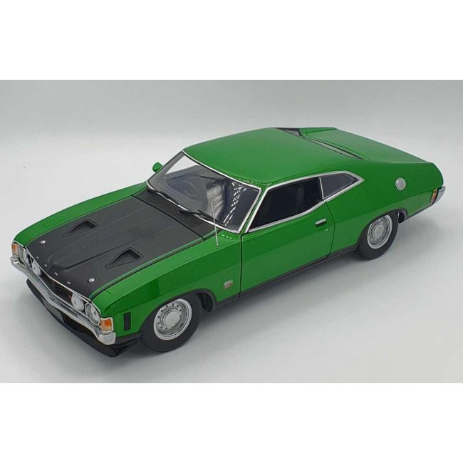 1:18 AUTOart Ford Falcon XA GT Hardtop - Calypso Green DIECAST
