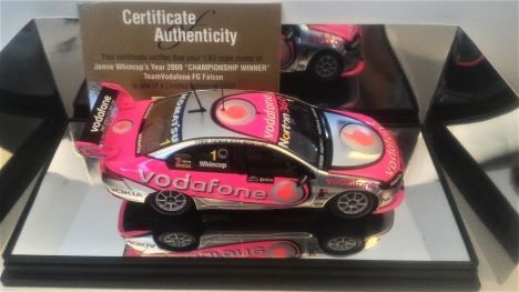 1-43-classic-carlectables-jamie-whincup-s-2009-championship-winner-1-ford-fg-falcon-team-vodafone