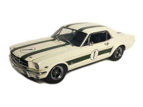 1:18 Classic Carlectables 1965 Ford Mustang #1 Geoghegan