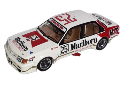 1:18 Classic Carlectables Holden VC Commodore 1980 Sandown 400 3rd Place - Alan Moffat