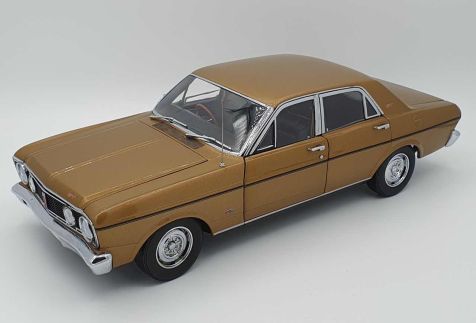 1:18 Classic Carlectables 1968 Ford Falcon XT GT - GT Gold 