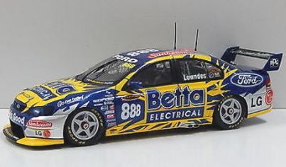 2006 1:18 Classic Carlectables Lowndes/Whincup BA Falcon Betta Electrical #888 Bathurst Winner