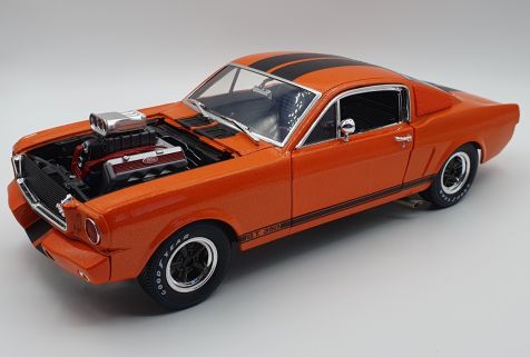 1:18 Shelby Collectables Legend Series 1965 Shelby GT350R Orange w/ Black Stripes