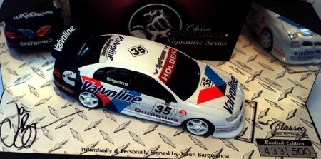 1:43 Classic Carlectables 1999 Signature Series Touring Car Jason Bargwanna's Valvoline Racing Holden Commodore -Signed base