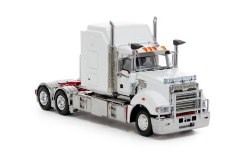 1:50 Drake Collectibles Mack Super-liner White with Red Chassis