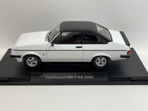 1:18 Model car group Ford Escort MK II RS 2000 White with Black roof