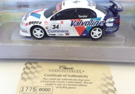 1:43 Classic Carlectables Holden Commodore Valvoline Racing #34 Tander 1034-1 