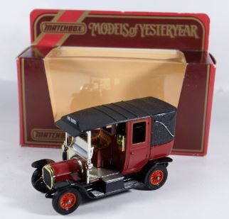 1:42 Matchbox Models of Yesteryear 1907 UNIC Taxi